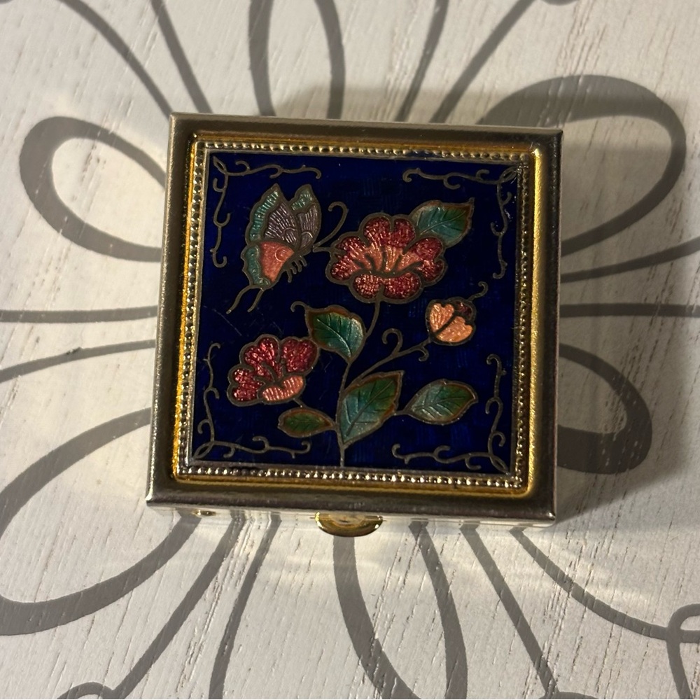 Cloisonné Vintage Floral & Butterfly Enamel Trinket/Pill Box